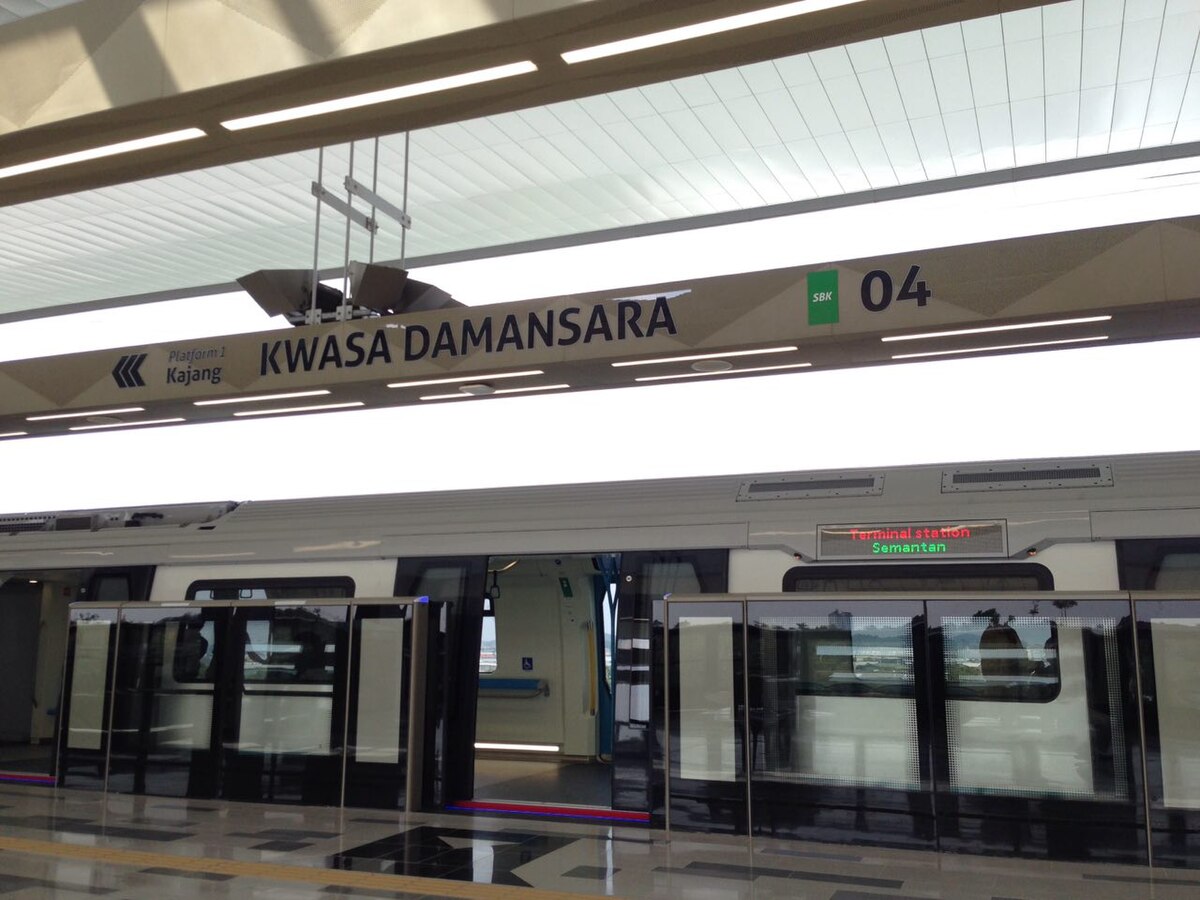 Kwasa Damansara station - Wikipedia