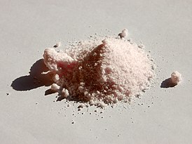 Manganese(II)-sulfate-tetrahydrate-sample.jpg