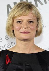 "Northwest Passage" featured a guest appearance by actress Martha Plimpton Martha Plimpton 2015.jpg