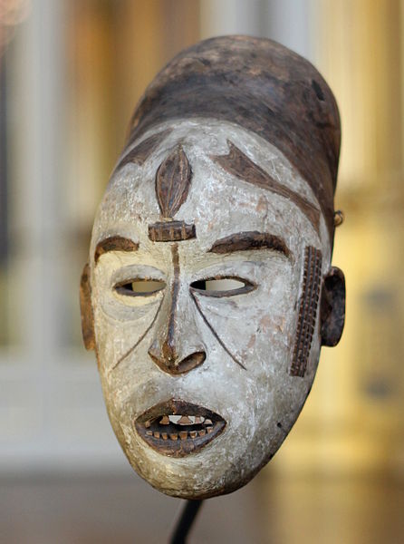 446px-Mask_-_Ibo_-_Nigeria_-_Royal_Palace,_Brussels.JPG (446×600)