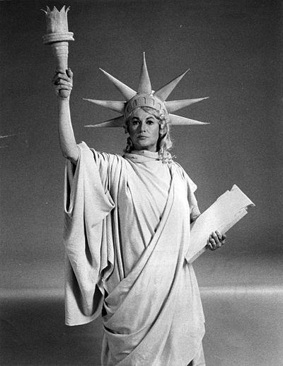 Maude as the Statue of Liberty