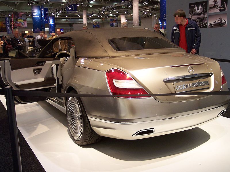 File:Mercedes-Benz Ocean Drive hl TCE.jpg