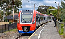 Mitchell Park railway station.jpg