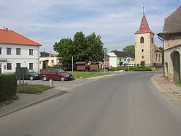 Mlekojedy LT CZ village square from SW 156.jpg