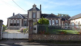 Montharville mairie Eure-et-Loir France.jpg