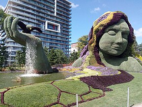 Mother earth statue made with plants at Mosaïcanada 2017