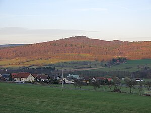 Grande hotte du sud-ouest avec maisons de Heubach (avant)