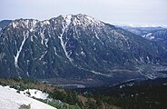 Mount Kasumizawa from Mount Nishihotaka 1995-05-03.jpg