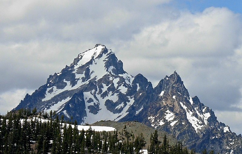 File:Mount Stuart view from County Line Trail above Navaho Pass.jpg