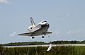 Space Shuttle Atlantis lands at the Shuttle Landing Facility, 19 April 2002
