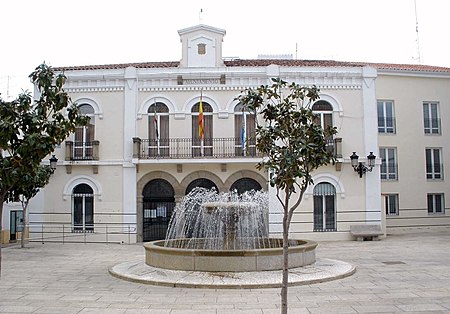 Navalmoral de la Mata - Ayuntamiento.jpg