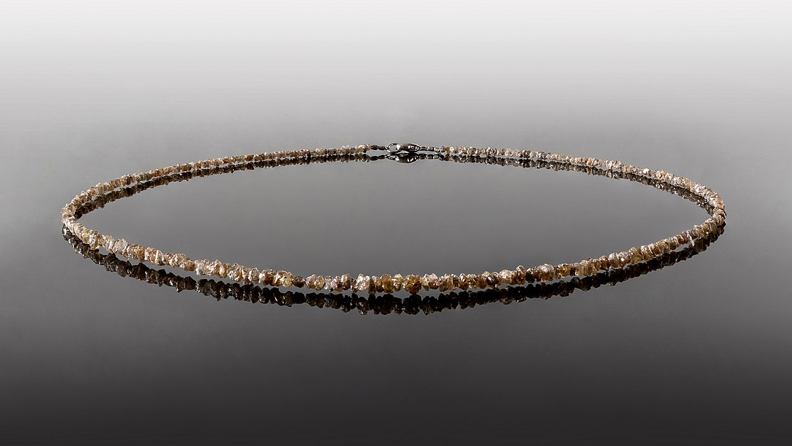 :File:Necklace made of rough diamonds.jpg