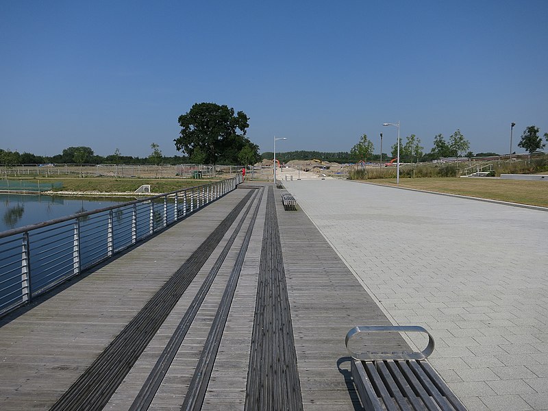 File:New lake on West Cambridge site - geograph.org.uk - 4043258.jpg