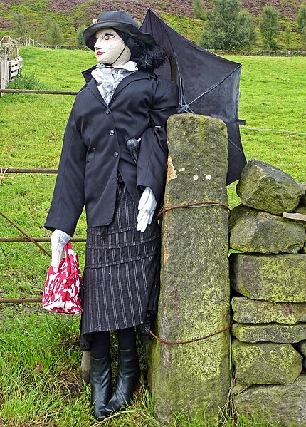 File:Norland Scarecrow Festival 2013 38.jpg