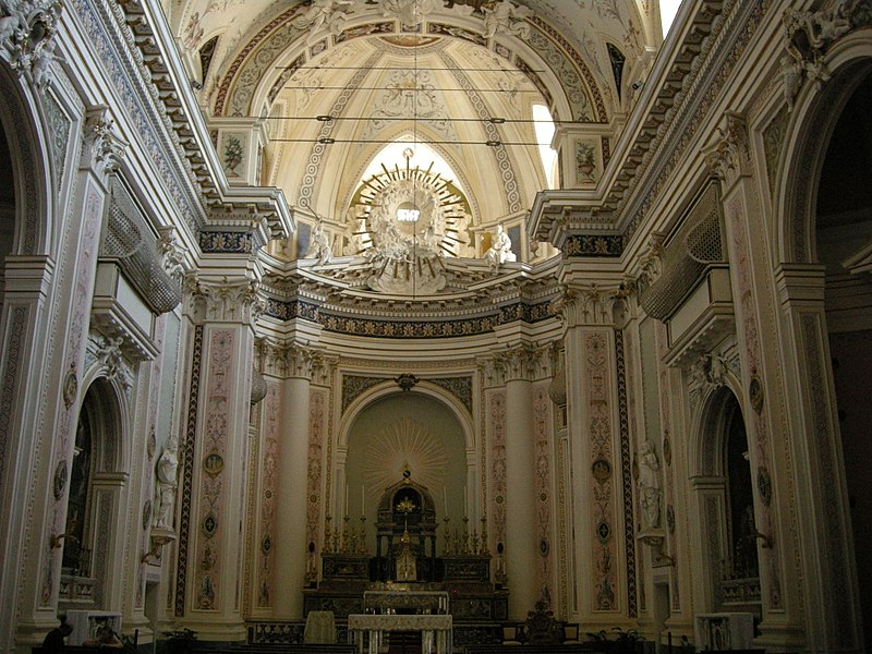 File:Noto, chiesa del santissimo salvatore, interno 01.JPG