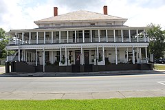 Tua Lafayette County Courthouse, Mayo.jpg