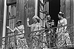 Miniatuur voor Bestand:Opening Staten Generaal , de Koninklijke familie op het balkon, Bestanddeelnr 916-8794.jpg