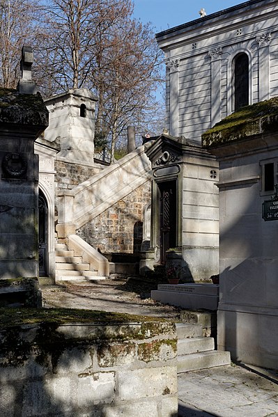 File:Père-Lachaise - chemin Talleyrand 02.jpg