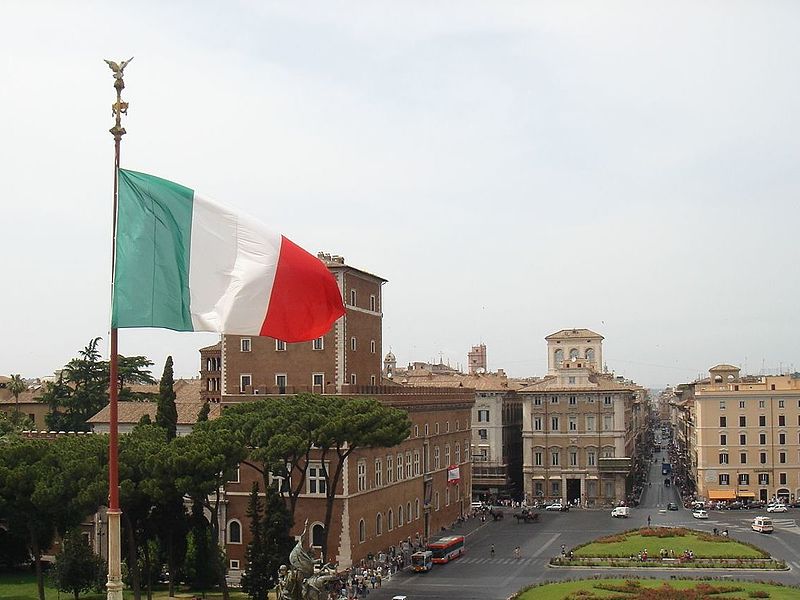 File:Piazza Venezia dal Vittoriano.jpg