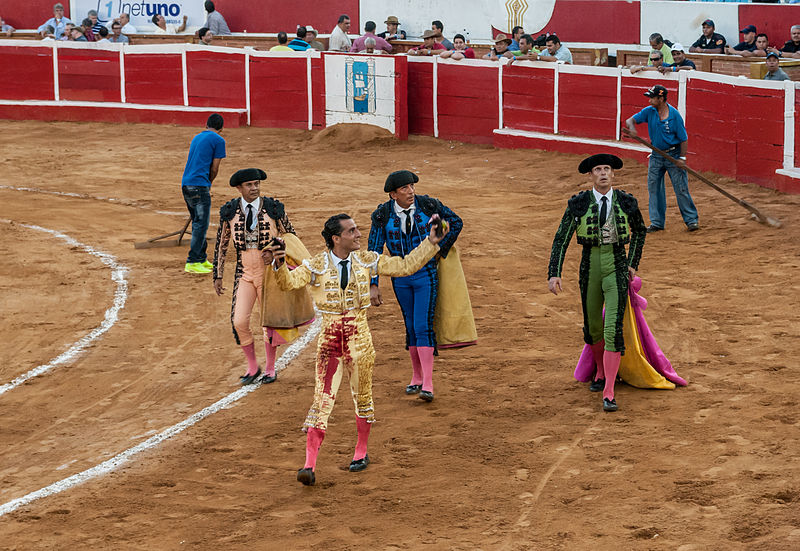 File:Plaza de Toros de Maracaibo 07.jpg