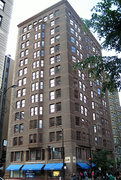 File:Pontiac Building (7372221364).jpg