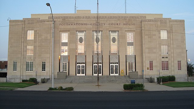 Pottawatomie County Courthouse