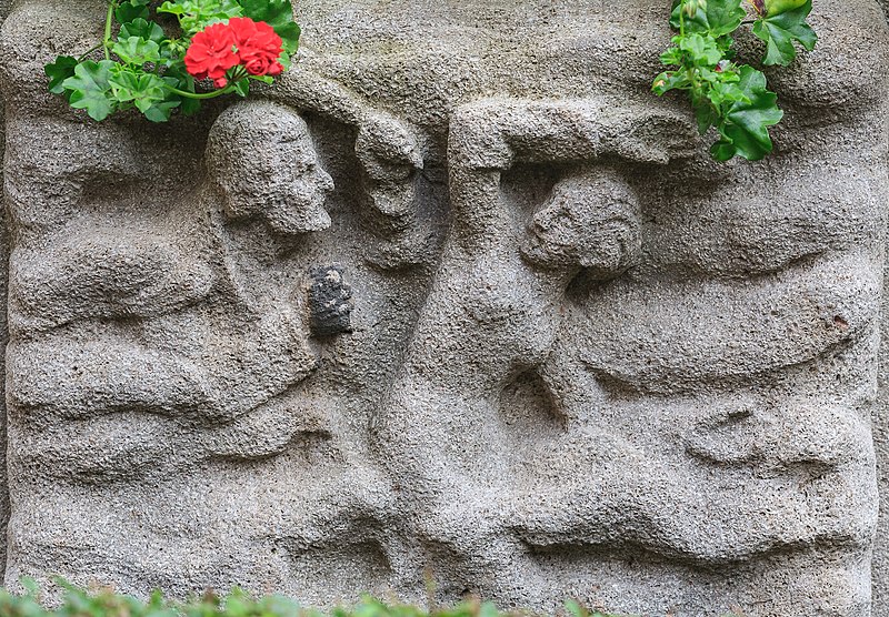 File:Relief03 of Mother Hulda Fountain Eschwege.jpg