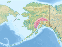 In lânkaart fan Alaska mei it Alaskaberchtme rôs kleure