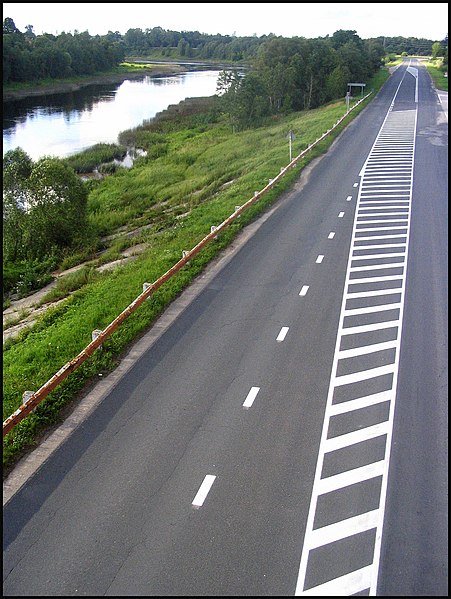 File:Road to Kuldiga - panoramio.jpg