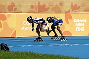 Deutsch: Badminton bei den Olympischen Jugendspielen 2018; Tag 2, 8. Oktober 2018; Finale Jungen English: Roller speed skating at the 2018 Summer Youth Olympics; day 2, 8 October 2018 – Boys Final