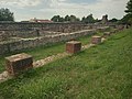 pohľad na exponovanú časť rímskeho kasárenskeho komplexu