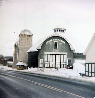 <span class="mw-page-title-main">Young Round Barn</span> United States historic place