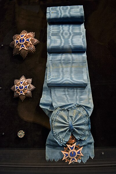 File:Royal Order of Kalākaua badge and sash.jpg