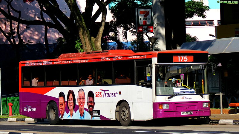 File:SBS2834Z on 175 (15966260895).jpg