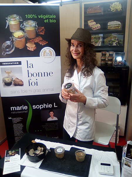 File:Saveurs 2018 31 Marie-Sophie L.jpg