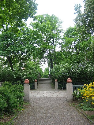 So kommt man zu der Schustehruspark mit den Öffentlichen - Mehr zum Ort Hier