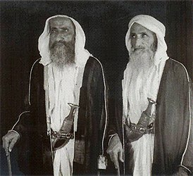 Шейхи Саид ибн Мактум и его брат Джума ибн Мактум[англ.]