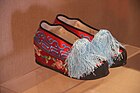 Silk Shoes, Tengwangge (Prince of Teng Pavilion) (31546380355).jpg