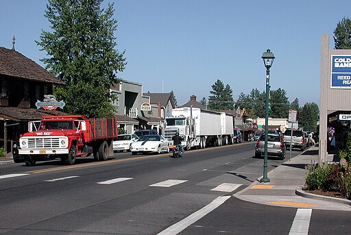 Sisters main street