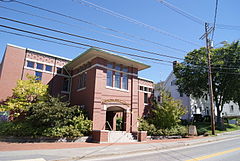 Photograph of Skidompha Public Library, Main Street, on a sunny day.
