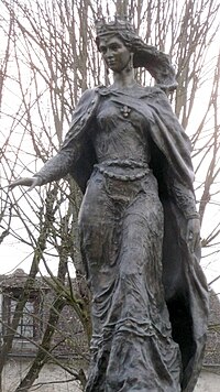 Statue-Senlis Anne de Kiev.JPG