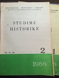 Studime Historike - Албания журналы.JPG