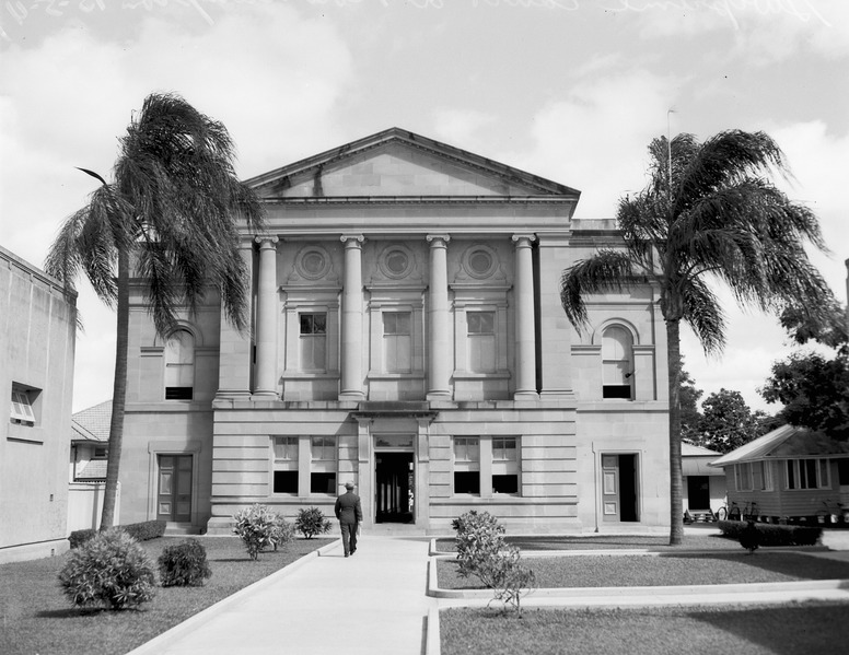 File:Supreme Court at Rockhampton, 1947.tiff