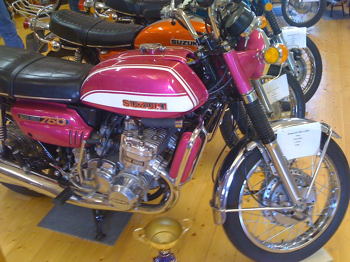 File:Flickr - ronsaunders47 - SUZUKI GT 750. (The Suzuki GT750 was