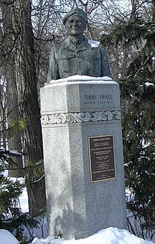Monument to Tommy Prince, Kildonan Park, Winnipeg, just a few steps from the monument to his great-grandfather Peguis Tommy Prince Kildonan Park.jpg