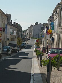 Fil:Tonnay-Charente_centre_ville.jpg