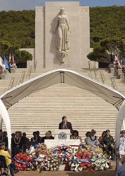 File:US Navy 040531-N-8157F-055 The Statue of Columbia overlooks Honolulu Mayor Jeremy Harris as he speaks to an audience of hundreds during the annual Mayor's Memorial Day Ceremony at The National Memorial Cemetery.jpg