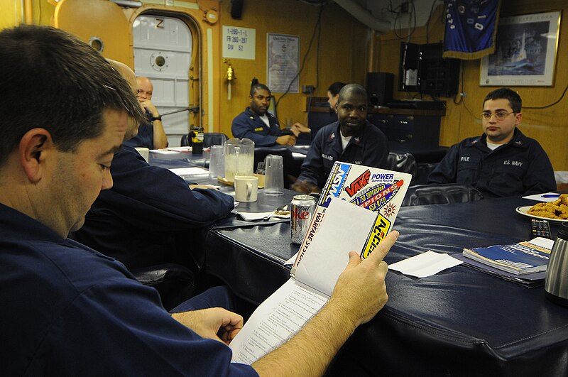 File:US Navy 100213-N-1688B-064 Senior Chief Fire Controlman Robert Jones asks questions about combat systems during an examination board for the Enlisted Surface Warfare qualification aboard the guided-missile cruiser USS Hue City.jpg