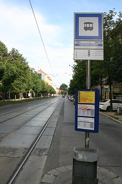 File:Union-organised transport strike 2011-06-16 Brno, Konecny square 3.jpg