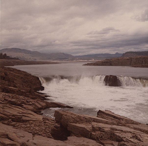 File:Upper Kettle Falls, looking northeast. Taken 1974. (9cce0ae8-a24a-45c8-b836-546a790b8fd4).jpg